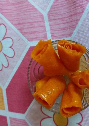 A picture of Aam papad.