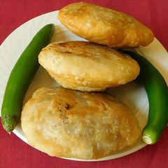 A picture of Kachori.