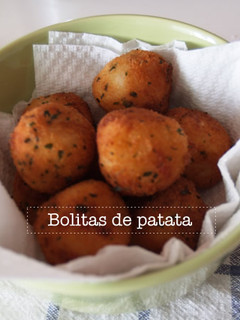 Una foto de Bolitas de patata con bacon