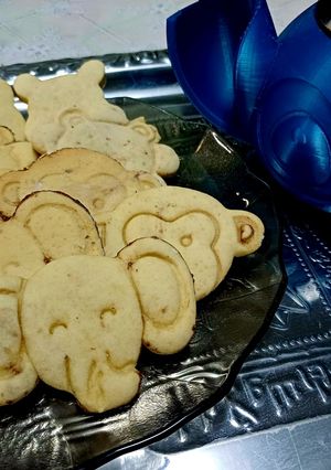 Una foto de Galletitas con forma de animalitos 🐵 🦁 🐘