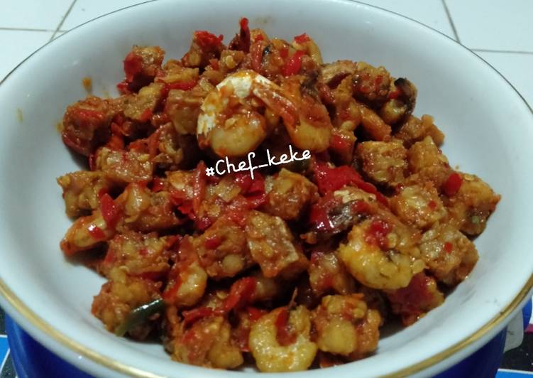 Bagaimana Menyiapkan Sambal tempe dan udang ala keke Anti Gagal