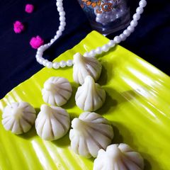 A picture of Mawa modak.
