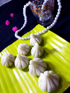A picture of Mawa modak.