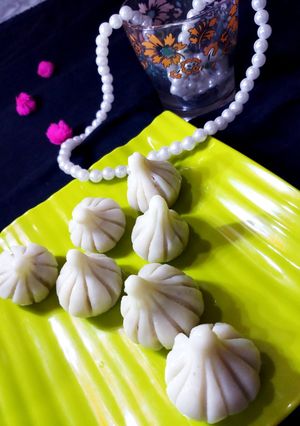 A picture of Mawa modak.