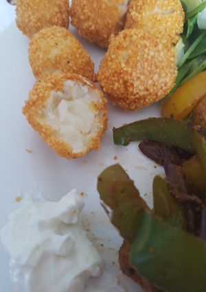 A picture of Potatoes balls.