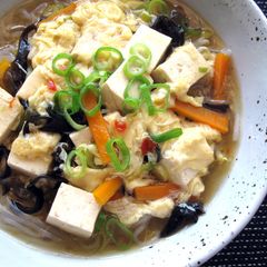 A picture of Low-Calorie Hot & Sour Noodle Soup.