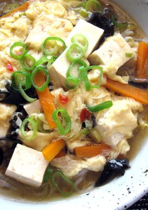 A picture of Low-Calorie Hot & Sour Noodle Soup.