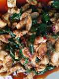 ผัดพริกแกงไก่