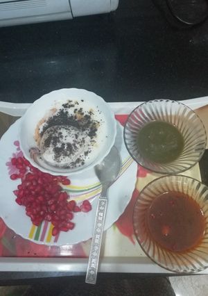 A picture of Dahi Bhalla.