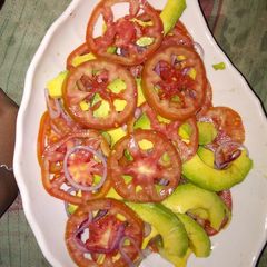 A picture of Avocado salad#Noheatsnack.