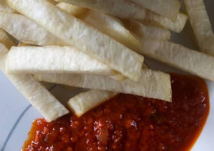 Yam Chips and pepper sauce