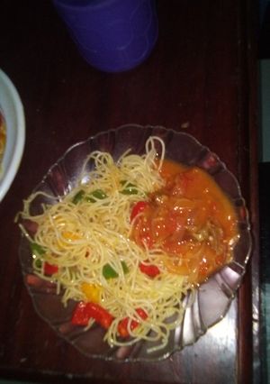 A picture of Mum's vegetables spaghetti& sauce.
