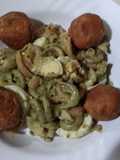 Pasta a la manzana, con albóndigas de Moniato