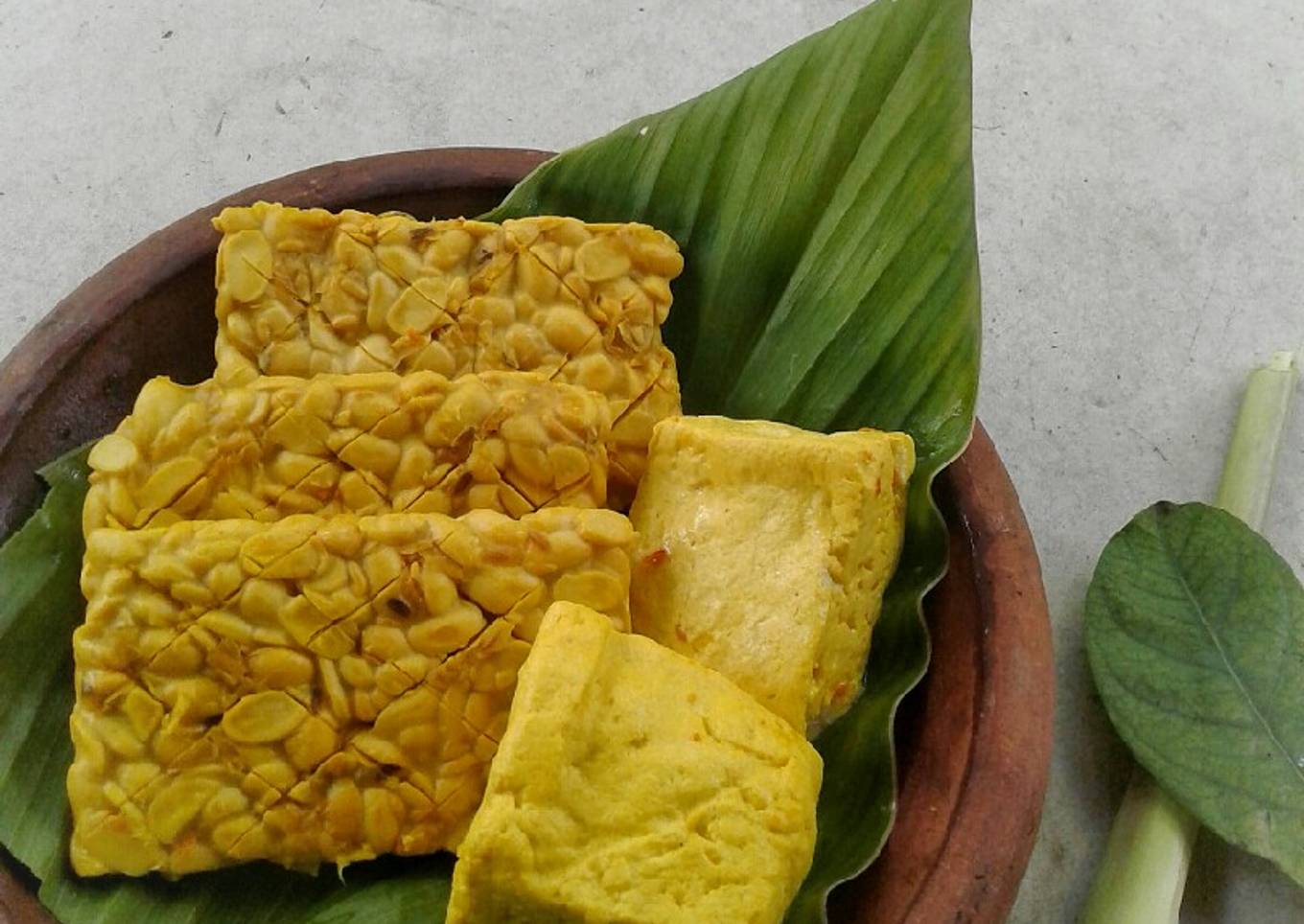 Tahu tempe ungkep Bumbu Kuning