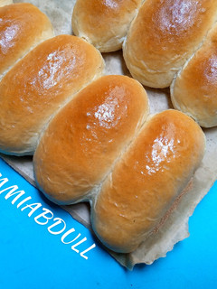 A picture of Homemade Hot Dog Buns.