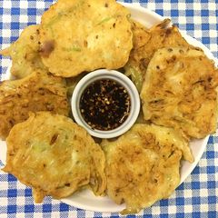 A picture of Hobak Buchim (Zucchini Pancakes).