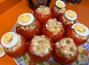 Foto principal de Tomates rellenos de atún