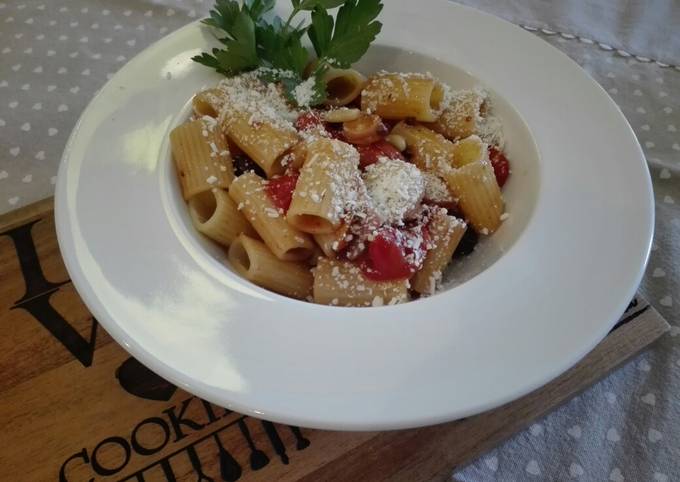 Passaggi a Preparare Veloce Mezzemaniche alla maniera.....quello che ho in frigorifero