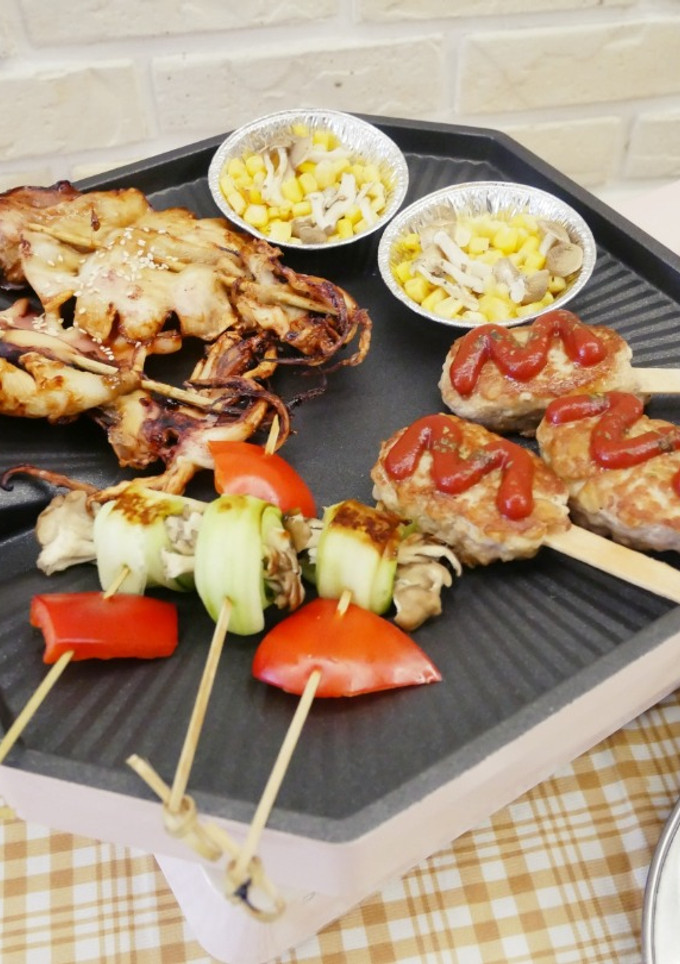微烤肉「三種菇菇烤肉餐」多種變化好滿足。 的食譜成品照片