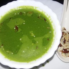 A picture of Almond And Spinach Soup.