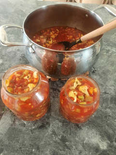 عکسی از دستور ترشی آب گوجه مشهدی
