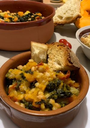 A picture of Country-Style Soup.