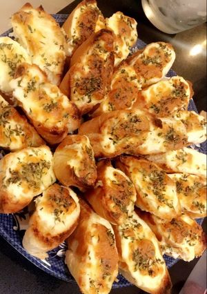 صورة لوصفة خبز بالثوم 🥖🥖
