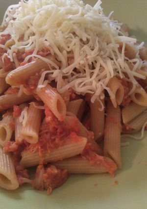 Una foto de Macarrones integrales con atún