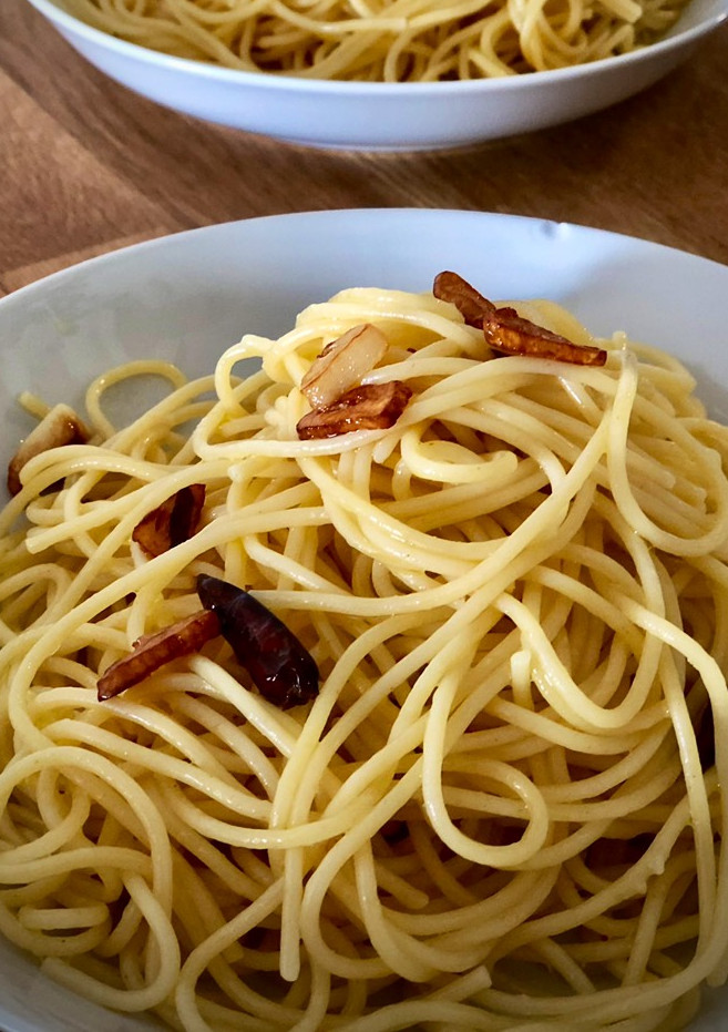Una foto de Pasta al aglio olio e peperoncino