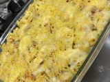 مقرونه بصلصه طماطم وبيشاميل 😋