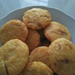 A picture of Combro isi tempe pedas.