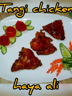 A picture of Tangi chicken (sweet and spicy).