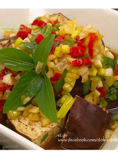 【超簡單】香貢貢~貢貢香的『烏龍滷豆干』 的食譜成品照片