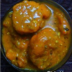 A picture of Soya Chap Kofta in Curd Curry.