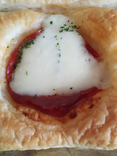 Una foto de Hojaldre de chorizo y mozzarella