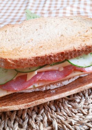 รูปของ แซนวิชขนมปัง sourdough