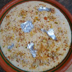A picture of Qalaqand kheer.