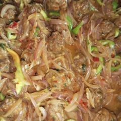 A picture of Meatball sauce.