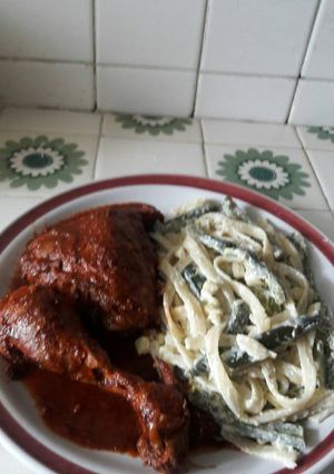 Una foto de Fettuccine a la poblana con pollo enchiladito