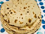 જુવાર ની રોટી (Jowar Roti Recipe In Gujarati)