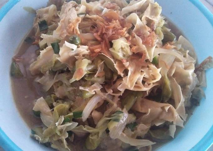 Tumis kembang turi mix kembang tahu (kulit tahu)