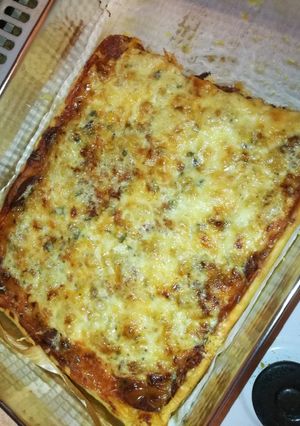 Leveles-tésztás Pizza recept fotója