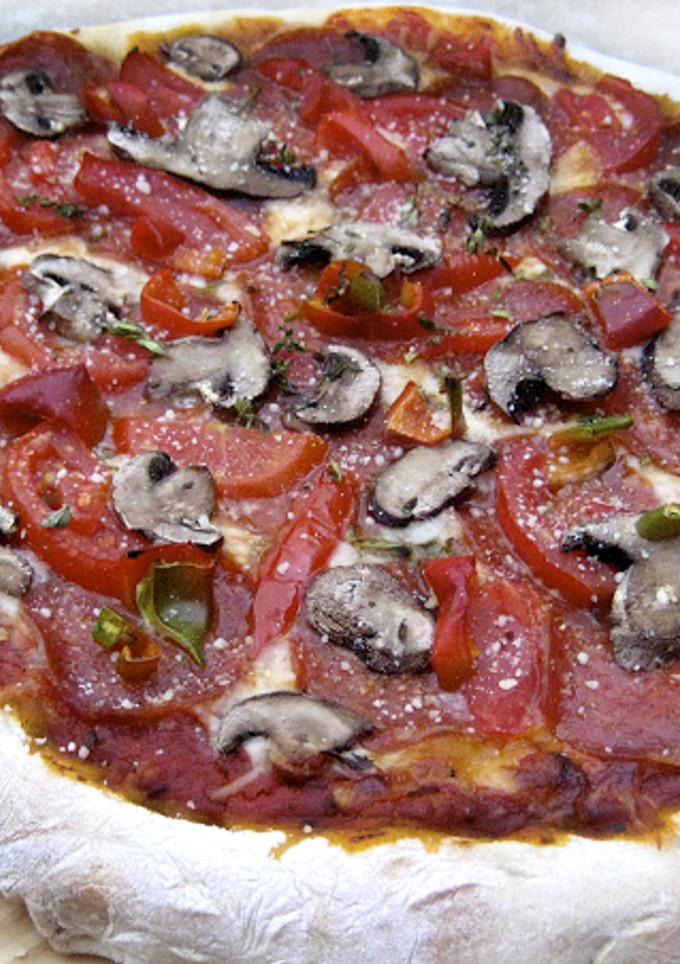 Una foto de Pizza canaria con mojo picón Guachinerfe