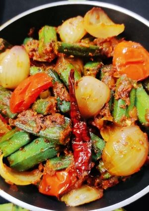 भिंडी दो प्याजा (bhindi do pyaza recipe in hindi) रेसिपी मुख्य फोटो