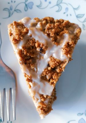 A picture of Streusel coffee cake.