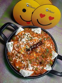 A picture of Restaurant-Style Matar Paneer.