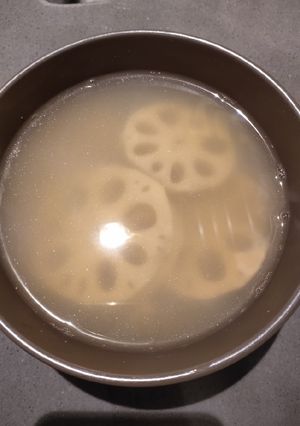 A picture of Lotus Soup.