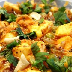 A picture of Shahi Paneer.