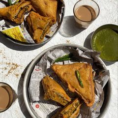 A picture of Bread Pakoda.