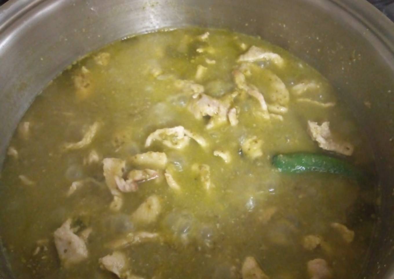 Bistec de cerdo en salsa verde